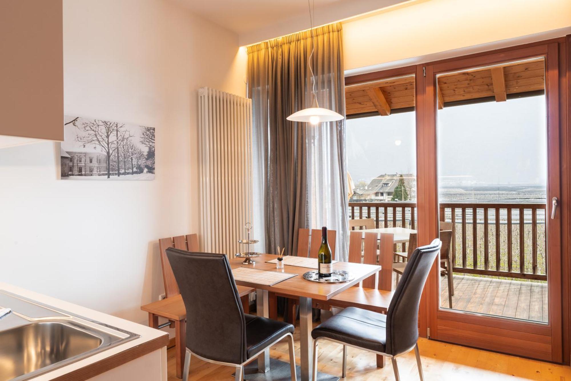 St. Ulrichhof Appartement Lana Buitenkant foto