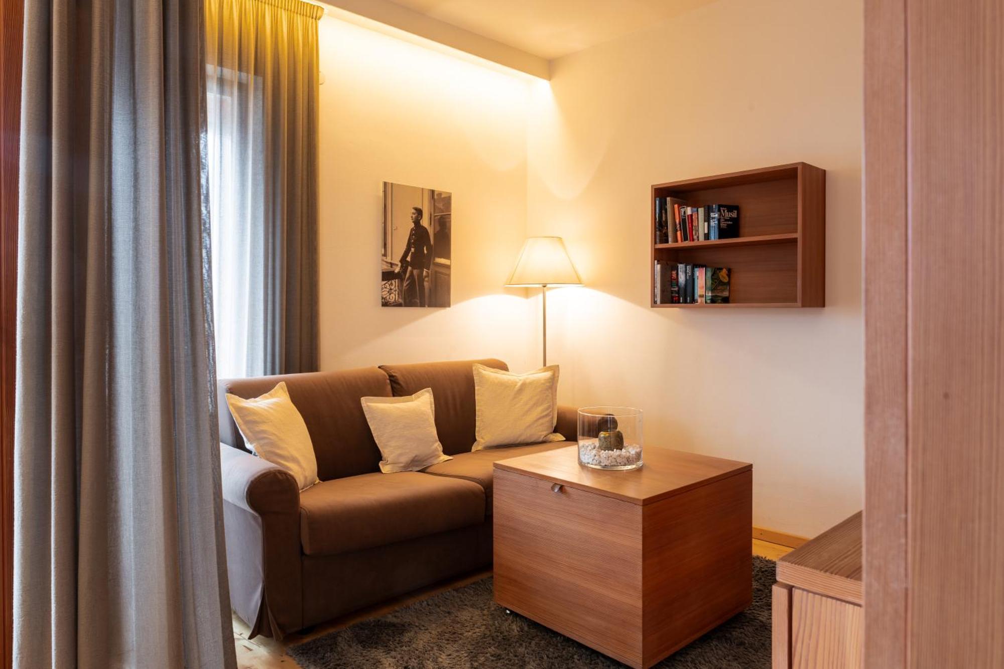 St. Ulrichhof Appartement Lana Buitenkant foto
