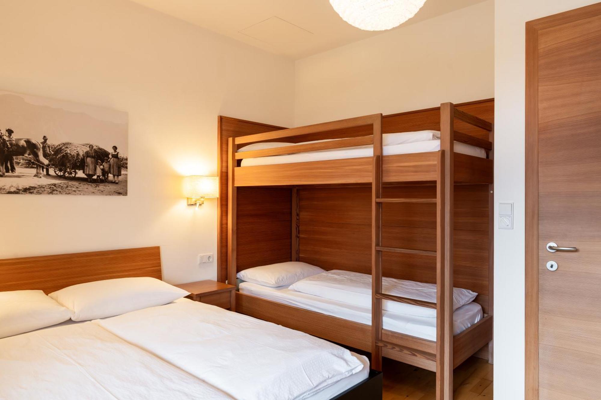 St. Ulrichhof Appartement Lana Buitenkant foto